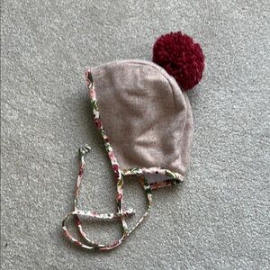 Briar Pom Bonnet
